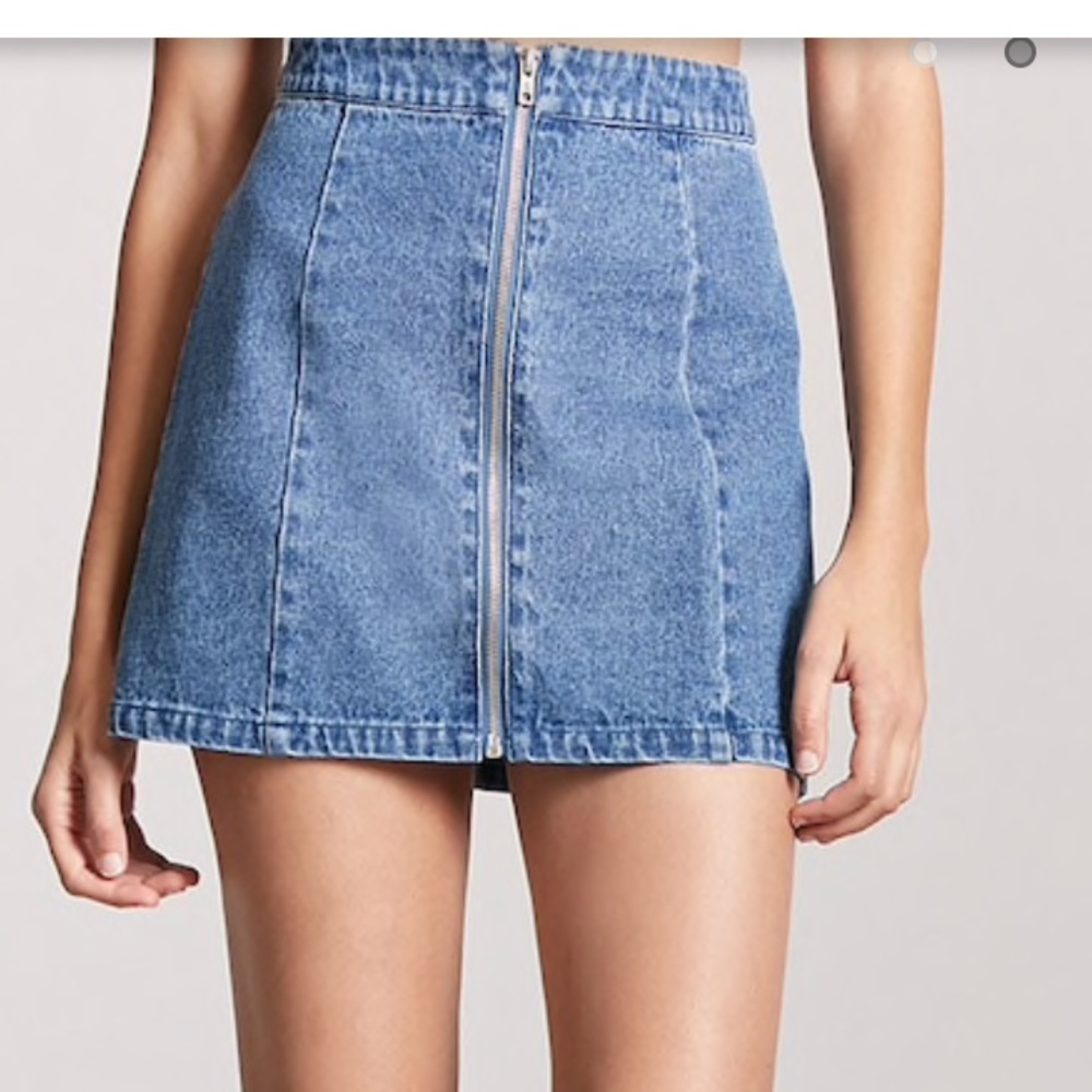 FOREVER 21 Denim Zip Front Skirt